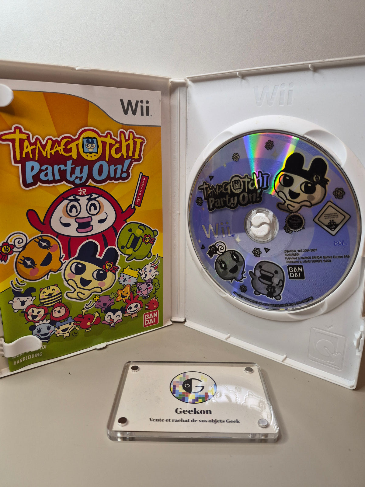 Nintendo - Tamagotchi Party On