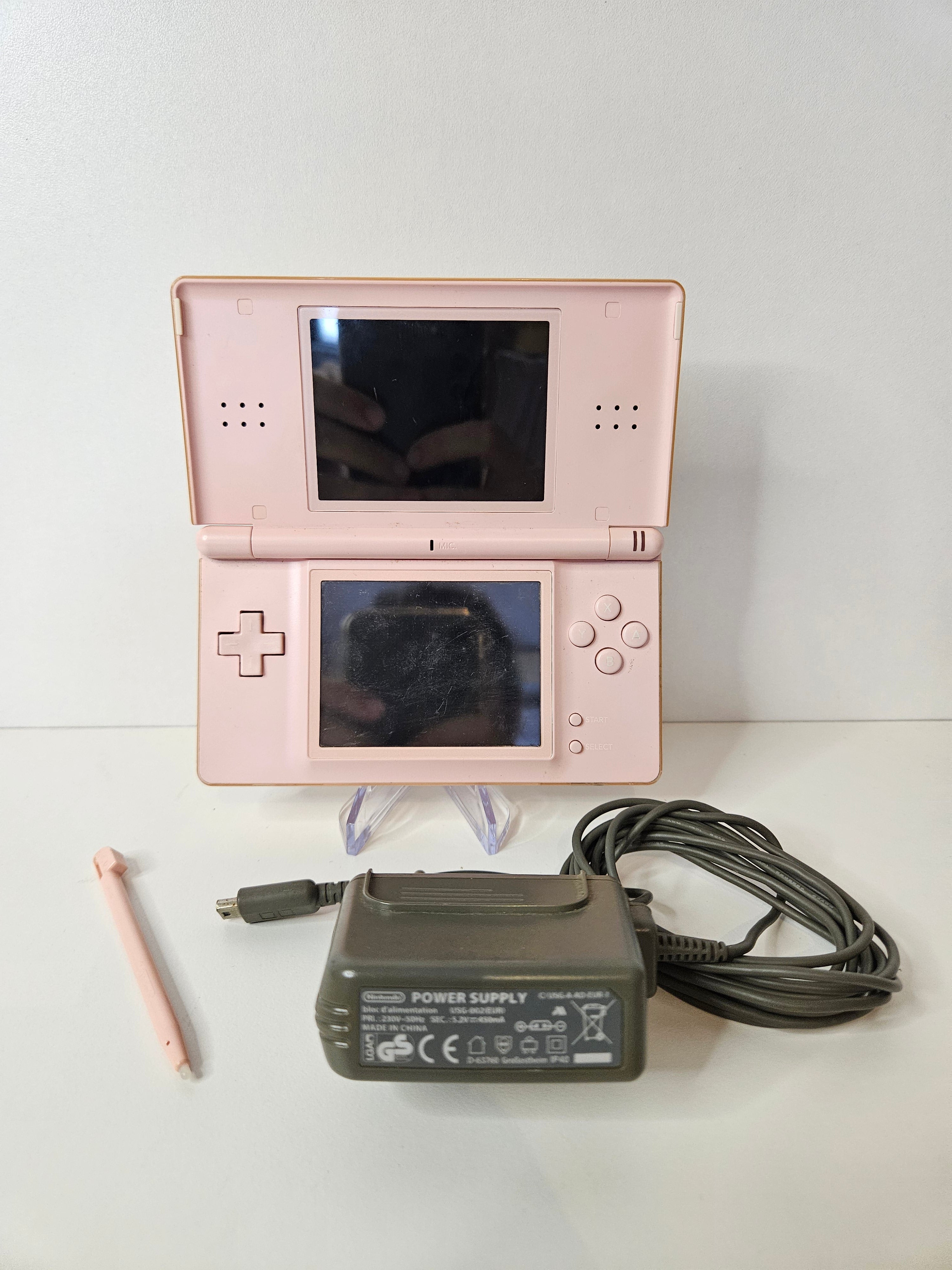 Nintendo DS factory Lite in Pink