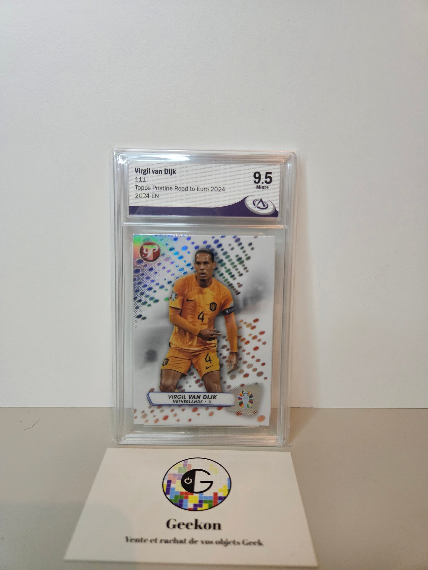 Van Djik Refractor Topps Prisitne Euro 2024