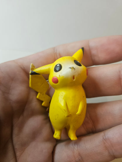 Figurine Tomy Pikachu