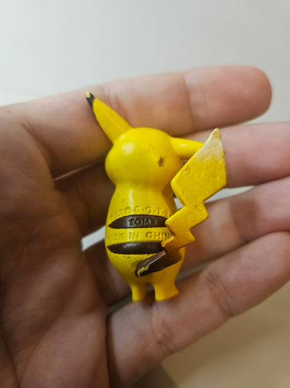 Figurine Tomy Pikachu